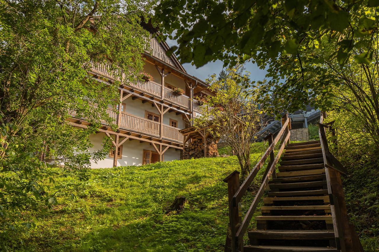 Valasske Chalupy Kycerka Hotel Velké Karlovice Buitenkant foto