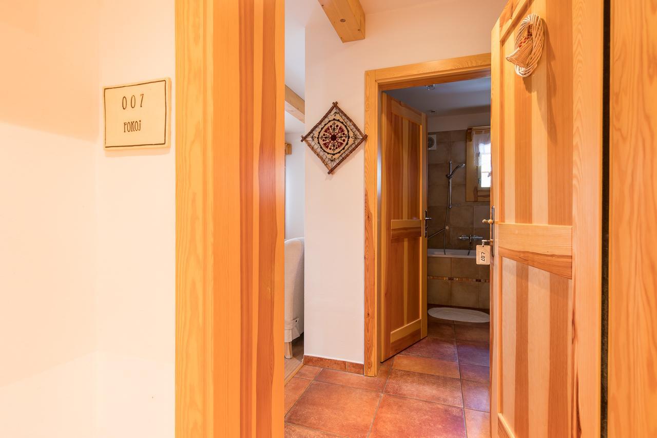 Valasske Chalupy Kycerka Hotel Velké Karlovice Buitenkant foto