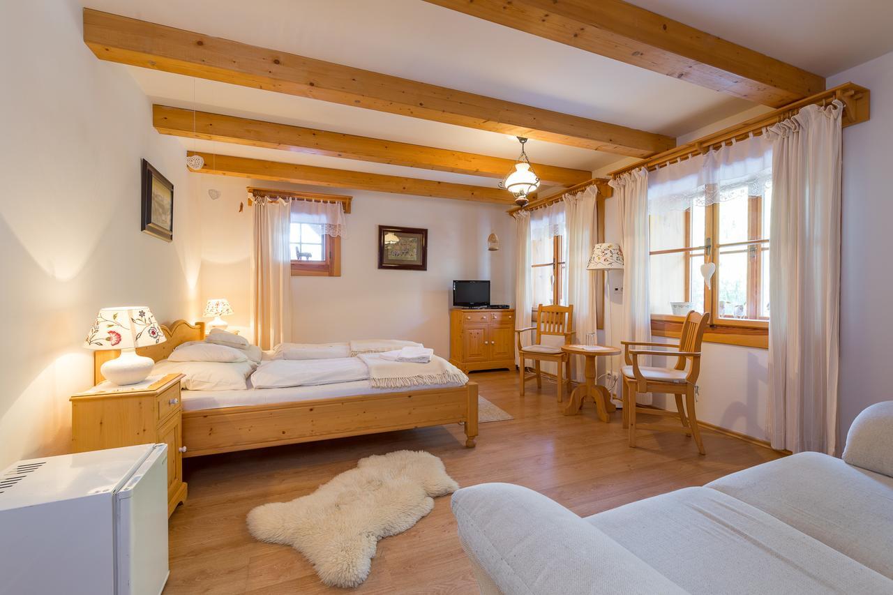 Valasske Chalupy Kycerka Hotel Velké Karlovice Buitenkant foto