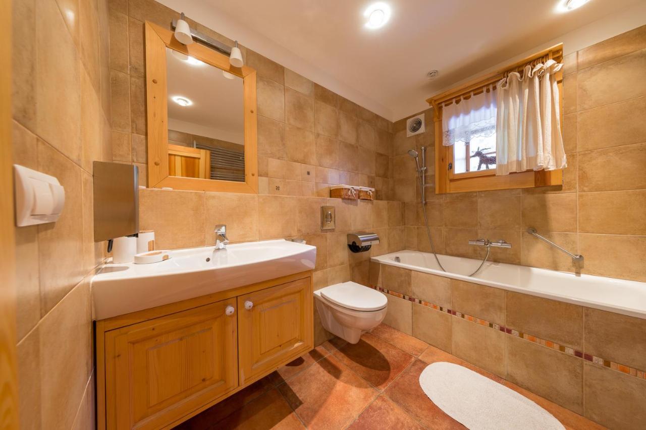 Valasske Chalupy Kycerka Hotel Velké Karlovice Buitenkant foto