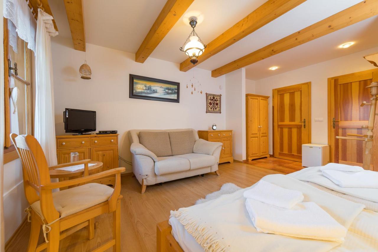 Valasske Chalupy Kycerka Hotel Velké Karlovice Buitenkant foto
